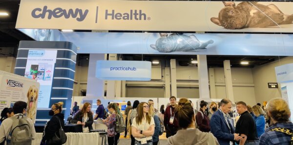 Chewy Practice Hub Platform Showcased At Western Veterinary Conference 